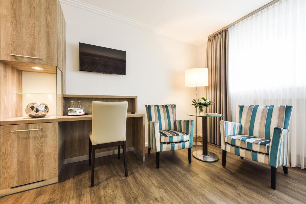 See Und Sporthotel Ankum Mit Lakeside Apartments Екстер'єр фото