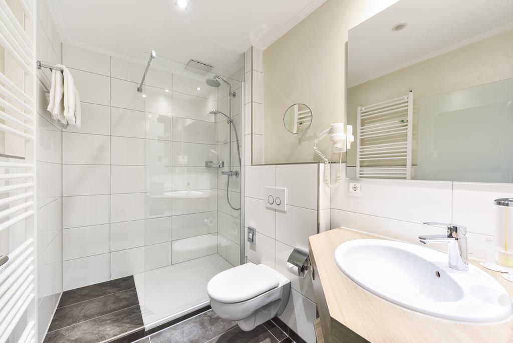 See Und Sporthotel Ankum Mit Lakeside Apartments Екстер'єр фото